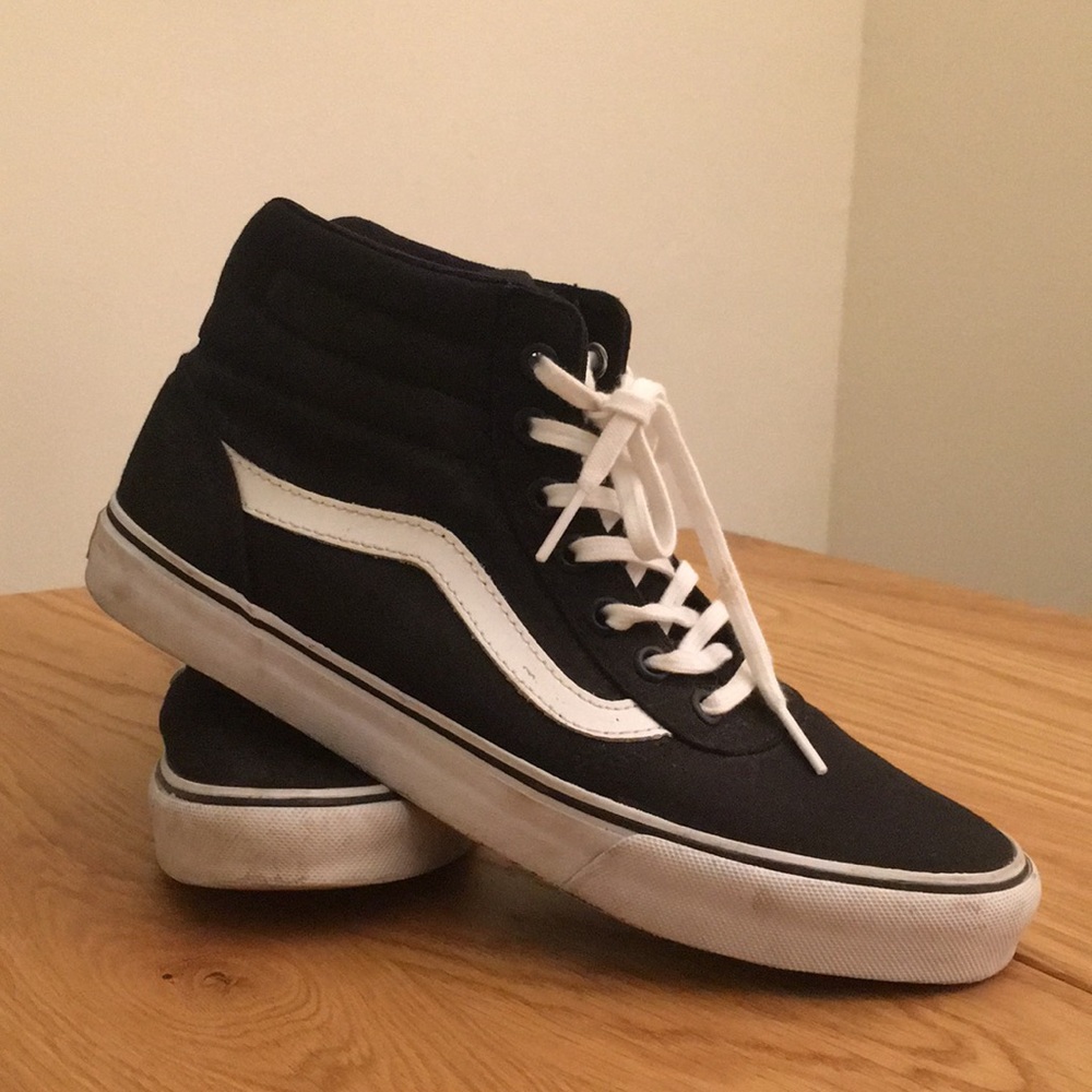 Vans Ward Hi Women’s Skate Shoes